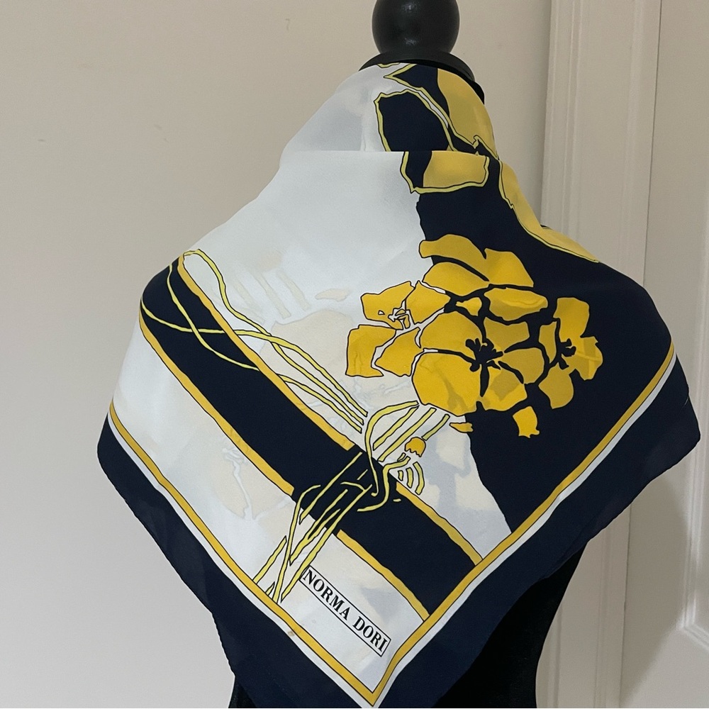 Gorgeous Norma Dori scarf